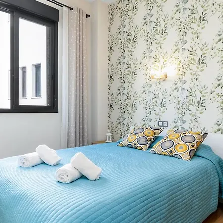 -malagasunapts- Modern Citycentre Pool&parking Malaga