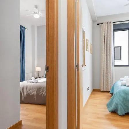 -malagasunapts- Modern Citycentre Pool&parking Apartment Malaga