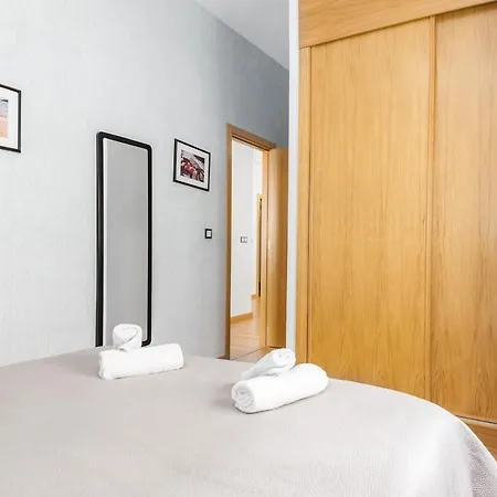 -malagasunapts- Modern Citycentre Pool&parking *