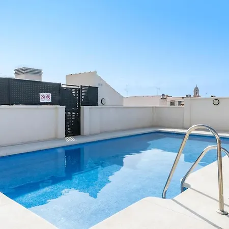 Apartment -malagasunapts- Modern Citycentre Pool&parking