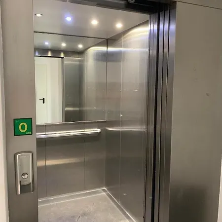 -malagasunapts- Modern Citycentre Pool&parking