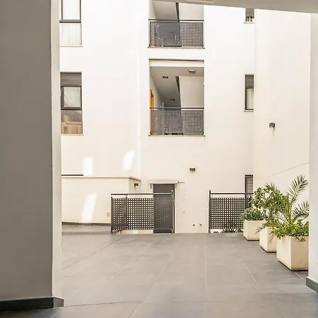 -malagasunapts- Modern Citycentre Pool&parking