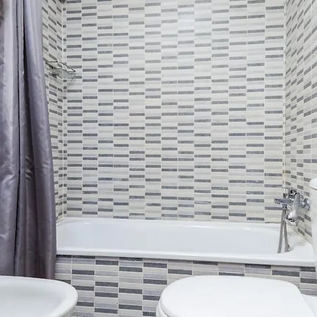 -malagasunapts- Modern Citycentre Pool&parking Apartment *